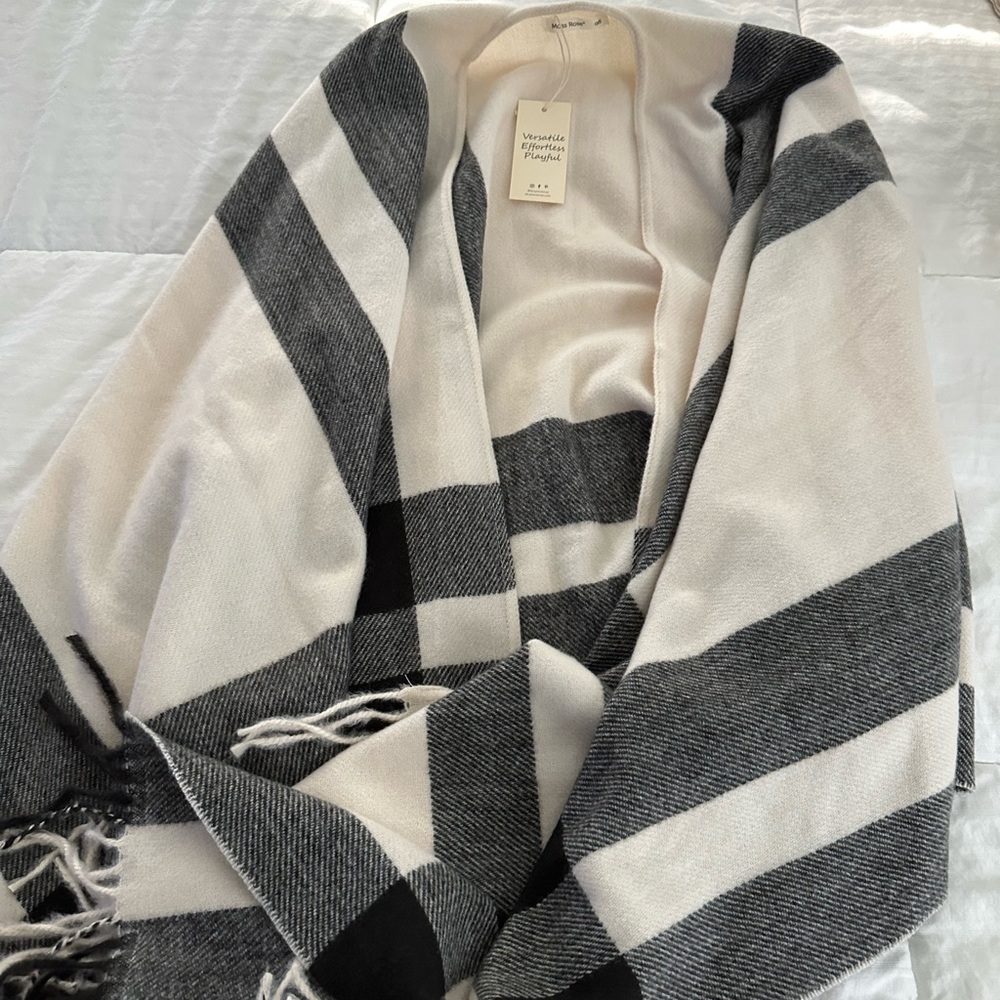 NWT wrap